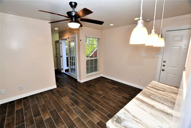 9821 Walnut Street 303, Dallas, TX 75243