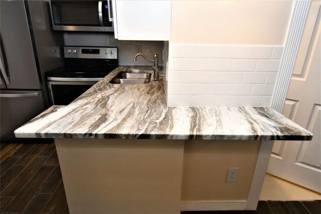 9821 Walnut Street 303, Dallas, TX 75243