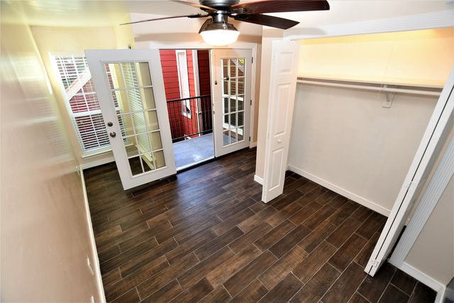 9821 Walnut Street 303, Dallas, TX 75243