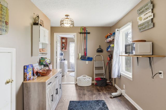 703 McCurdy Rd, White House, TN 37188