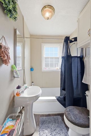 703 McCurdy Rd, White House, TN 37188