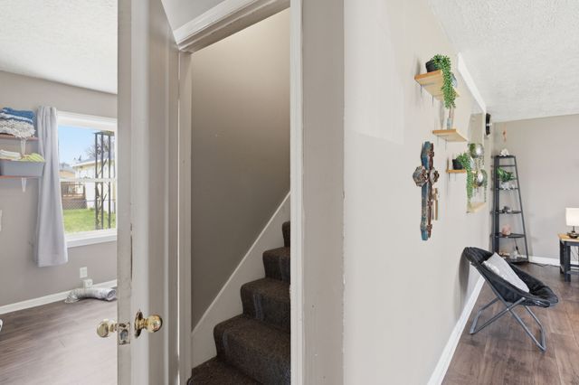 703 McCurdy Rd, White House, TN 37188