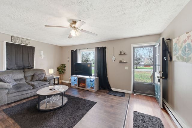 703 McCurdy Rd, White House, TN 37188