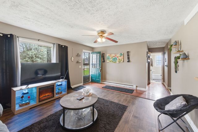 703 McCurdy Rd, White House, TN 37188