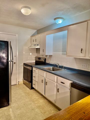 100 Governors Drive 2, Winthrop, MA 02152
