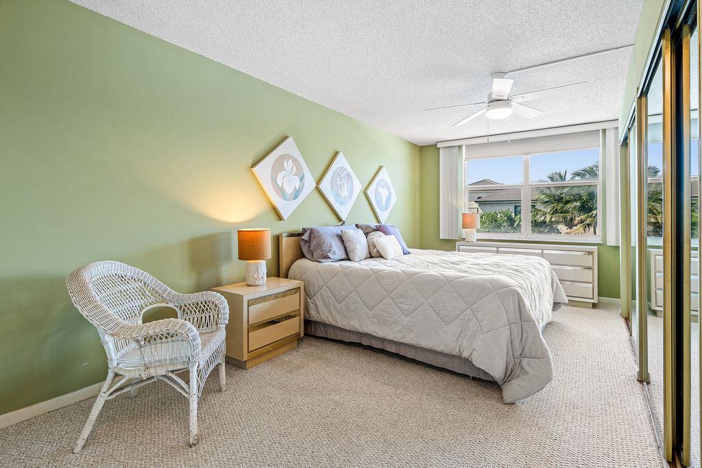 Image 18 of property listing at 4505 S Ocean Boulevard 306, Highland Beach, FL 33487