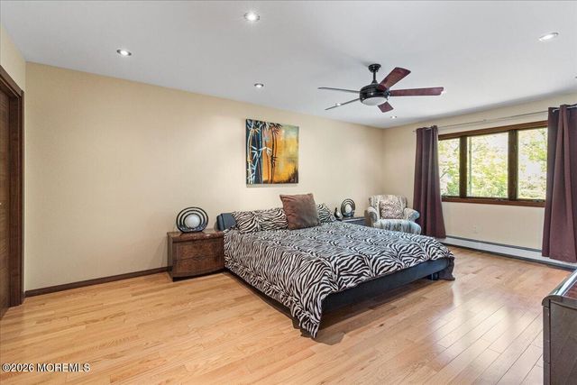 9 Manor Court, Manalapan, NJ 07726