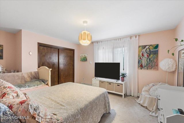 9 Manor Court, Manalapan, NJ 07726