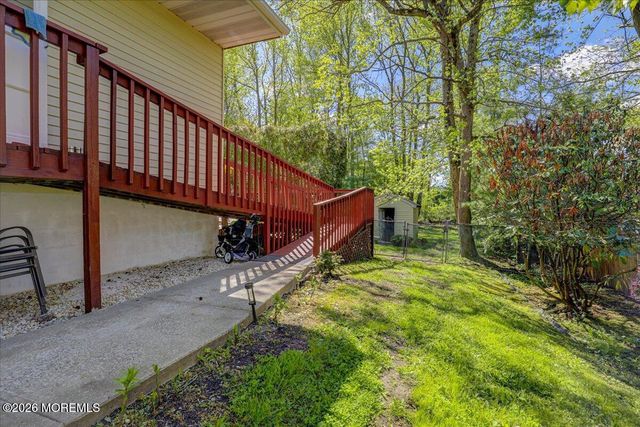 9 Manor Court, Manalapan, NJ 07726