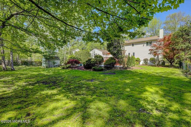 9 Manor Court, Manalapan, NJ 07726