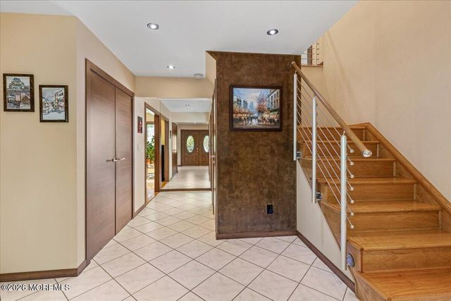 9 Manor Court, Manalapan, NJ 07726