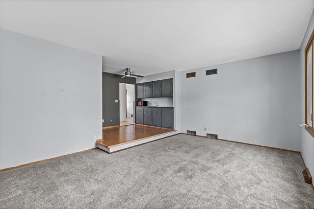 18775 Observatory ROAD, New Berlin, WI 53146