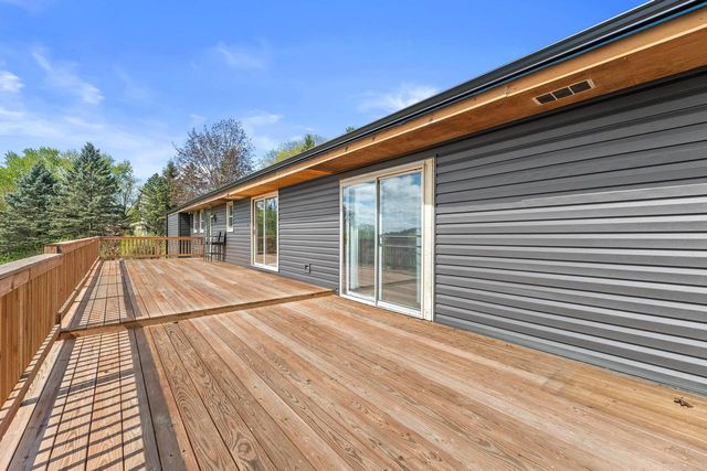 18775 Observatory ROAD, New Berlin, WI 53146