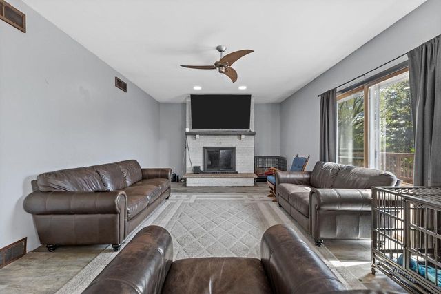 18775 Observatory ROAD, New Berlin, WI 53146