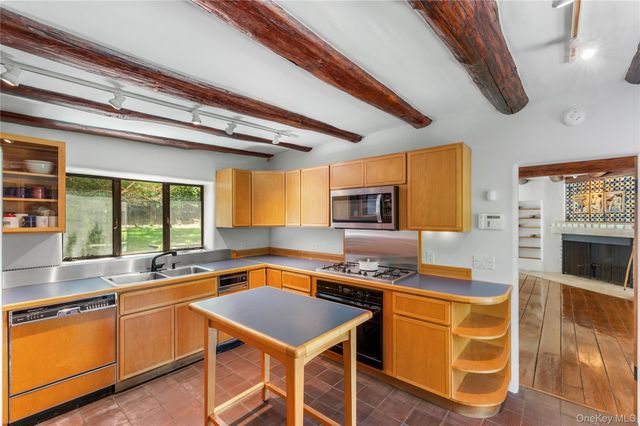 164 S Mountain Road, New City, NY 10956