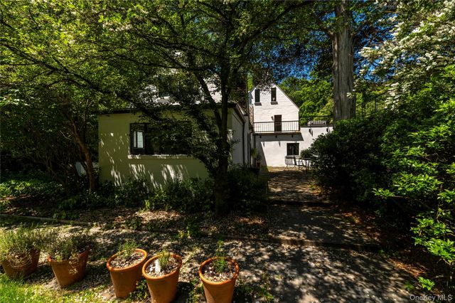 164 S Mountain Road, New City, NY 10956