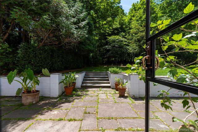164 S Mountain Road, New City, NY 10956