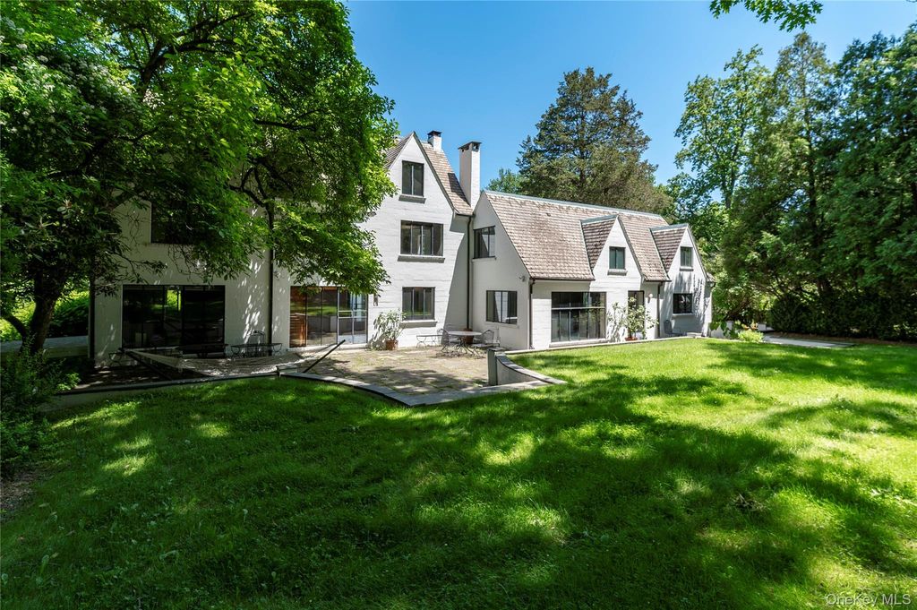 164 S Mountain Road, New City, NY 10956