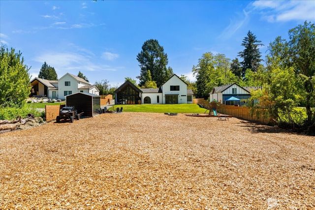 37235 55th Avenue S, Auburn, WA 98001