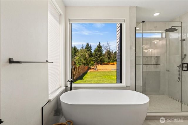37235 55th Avenue S, Auburn, WA 98001