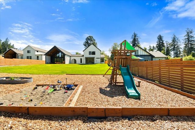 37235 55th Avenue S, Auburn, WA 98001