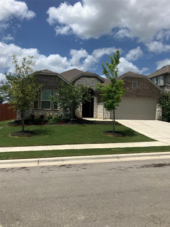 475 Gamble DR, Buda, TX 78610