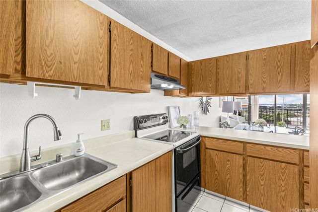 98-501 Koauka Loop A808, Aiea, HI 96701