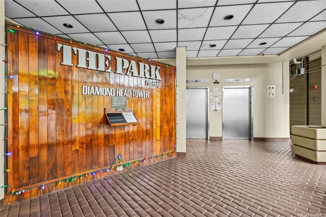 98-501 Koauka Loop A808, Aiea, HI 96701