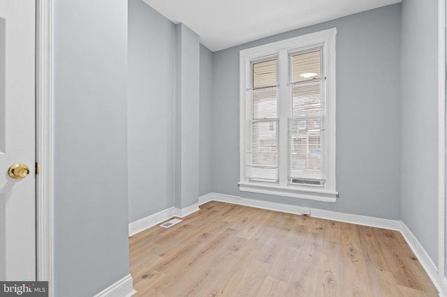 652 BARTLETT AVE, Baltimore, MD 21218