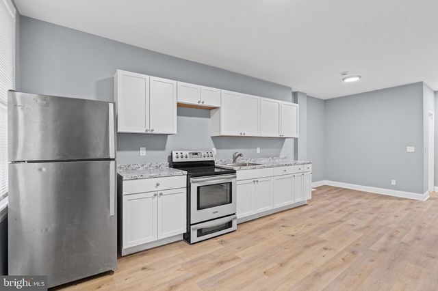 652 BARTLETT AVE, Baltimore, MD 21218