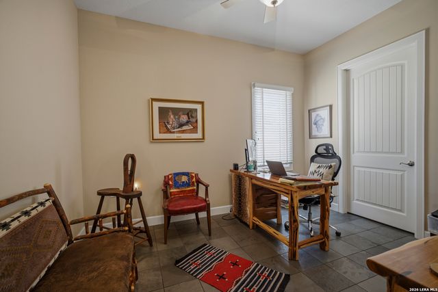 165 Settlers, Comfort, TX 78013