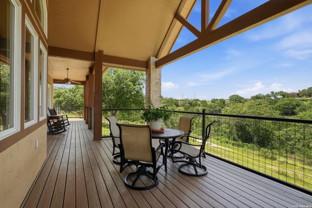 165 Settlers, Comfort, TX 78013