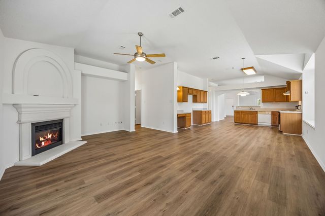 1001 Crane Circle, Saginaw, TX 76131