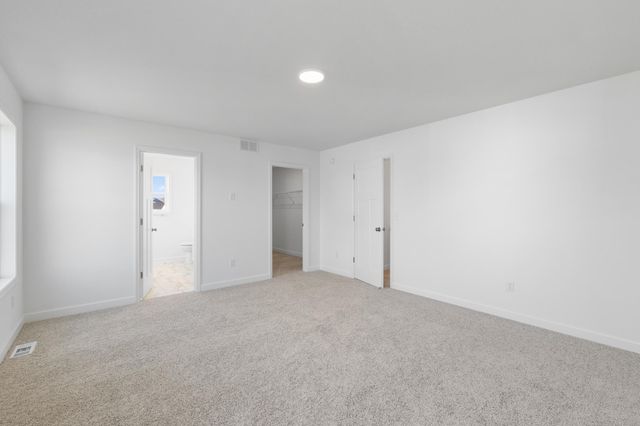 5072 Windlass Drive, Woodbury, MN 55129