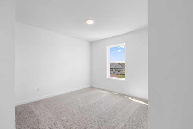 5072 Windlass Drive, Woodbury, MN 55129