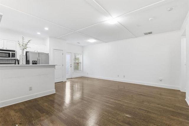 1076 N Village Drive, Decatur, GA 30032