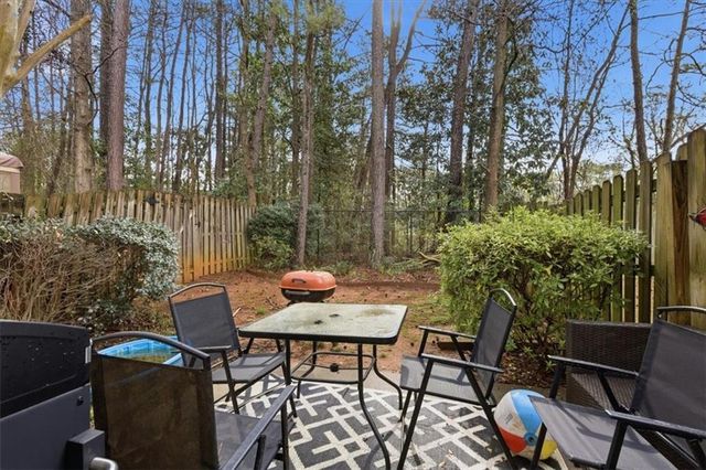 1076 N Village Drive, Decatur, GA 30032