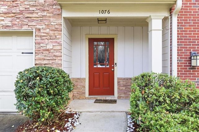 1076 N Village Drive, Decatur, GA 30032