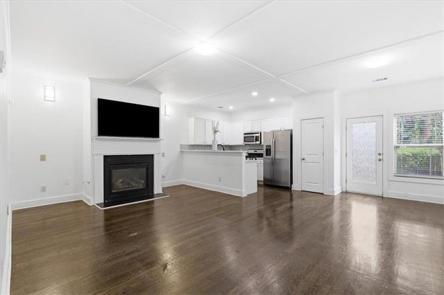 1076 N Village Drive, Decatur, GA 30032