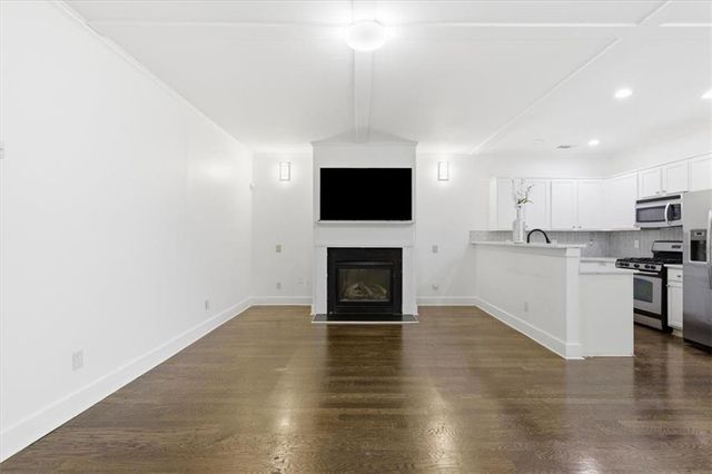 1076 N Village Drive, Decatur, GA 30032