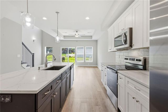 21843 W 123rd Terrace, Olathe, KS 66061