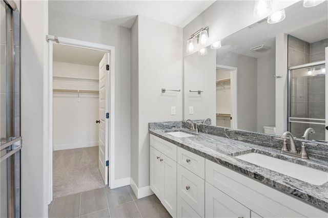 21843 W 123rd Terrace, Olathe, KS 66061