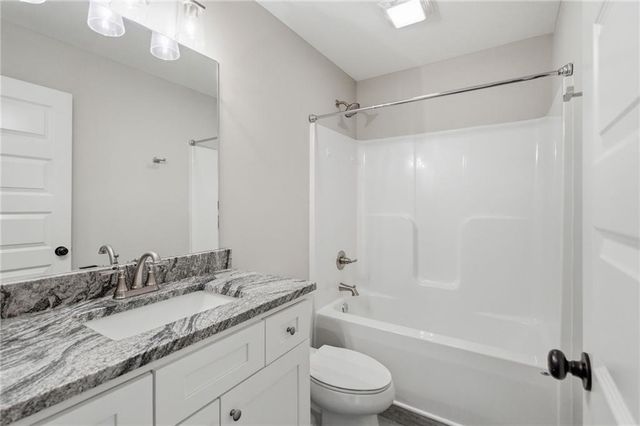 21843 W 123rd Terrace, Olathe, KS 66061