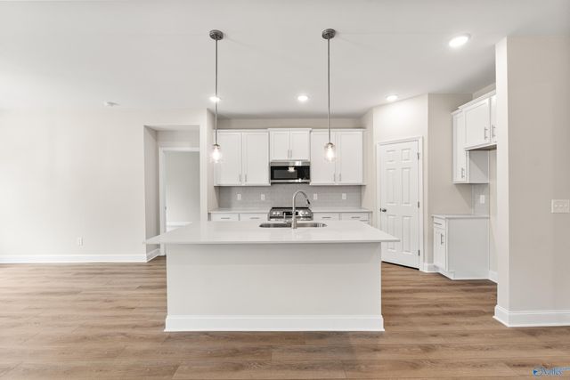 3717 Jaguar Way, Huntsville, AL 35810