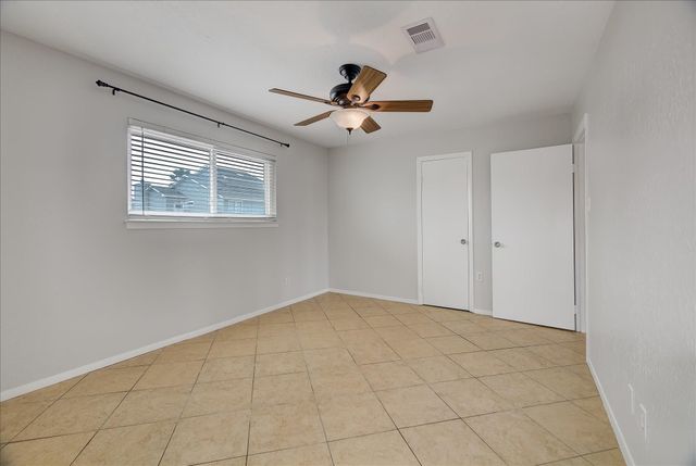 1180 Sailfish Street, Bayou Vista, TX 77563