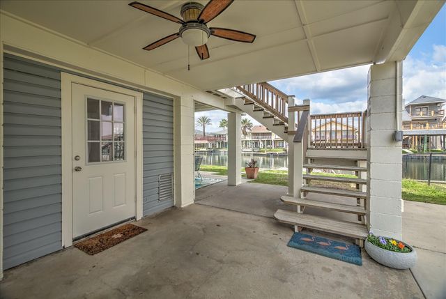 1180 Sailfish Street, Bayou Vista, TX 77563