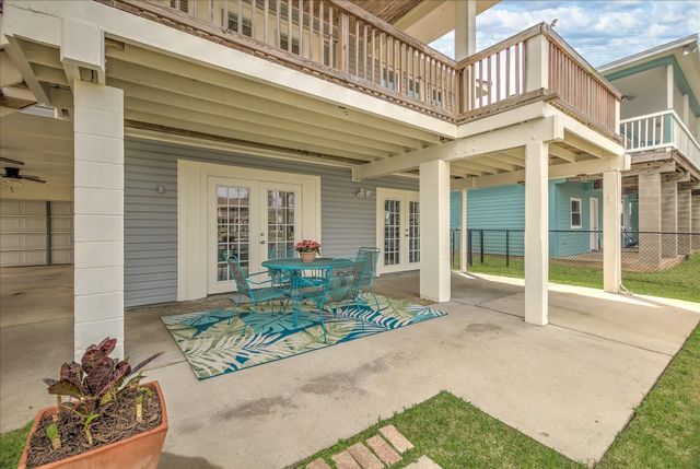 1180 Sailfish Street, Bayou Vista, TX 77563