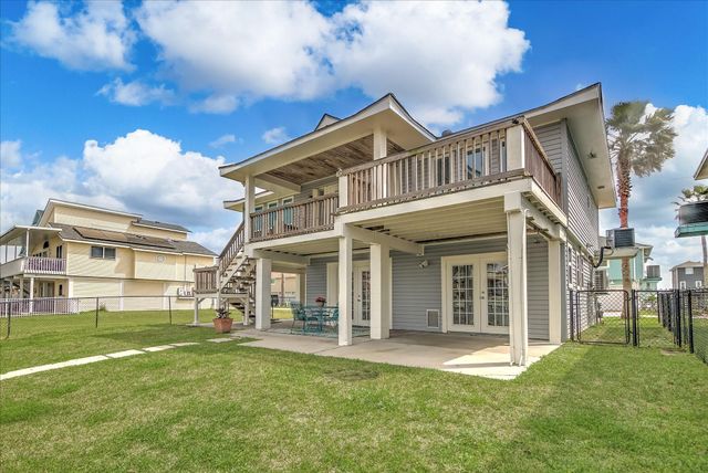 1180 Sailfish Street, Bayou Vista, TX 77563