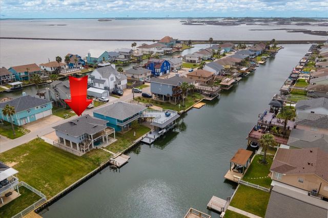 1180 Sailfish Street, Bayou Vista, TX 77563