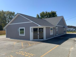 805 S Clinton Avenue, Dunn, NC 28334